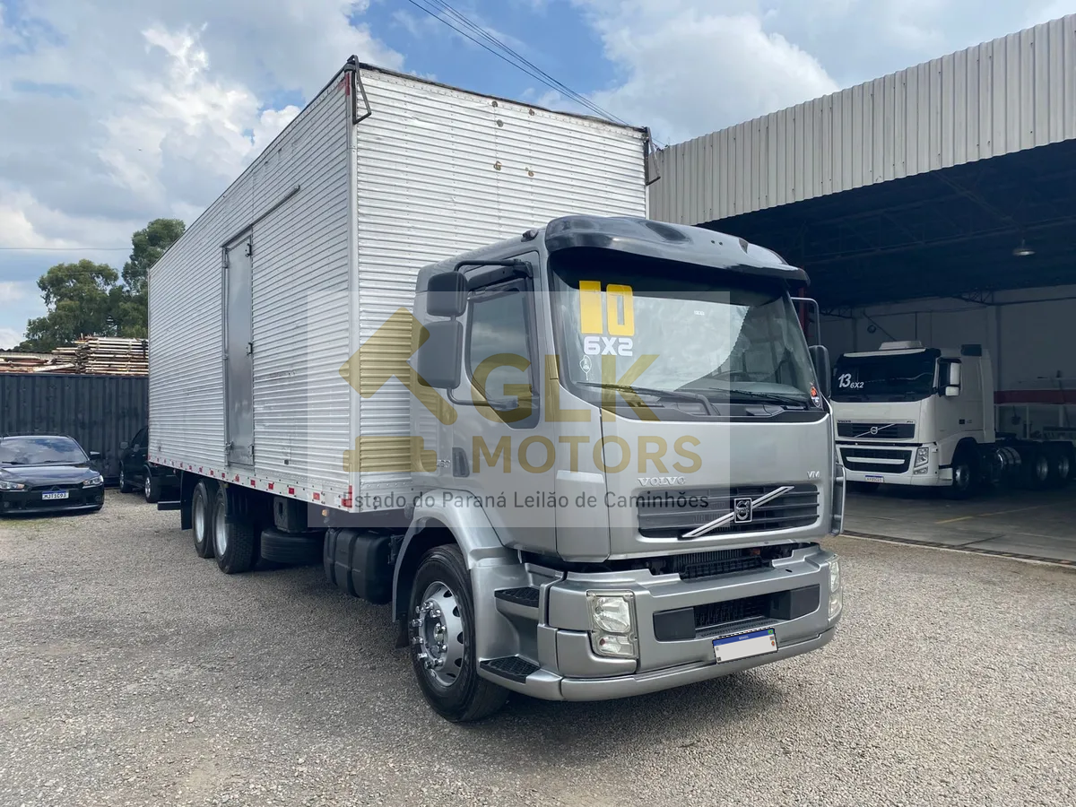 Volvo VM 260 6x2 10/10