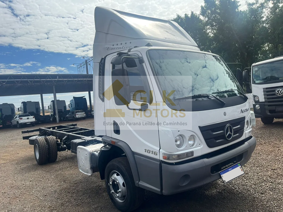Mercedes-Benz Accelo 1016 14/14