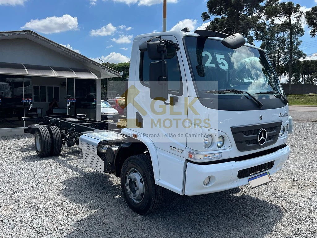 Mercedes-Benz Accelo 1017 4x2 24/25