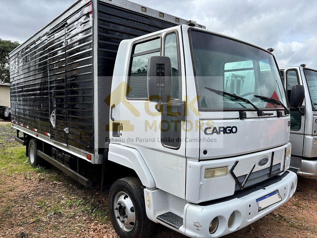Ford Cargo 815e 4x2 12/12