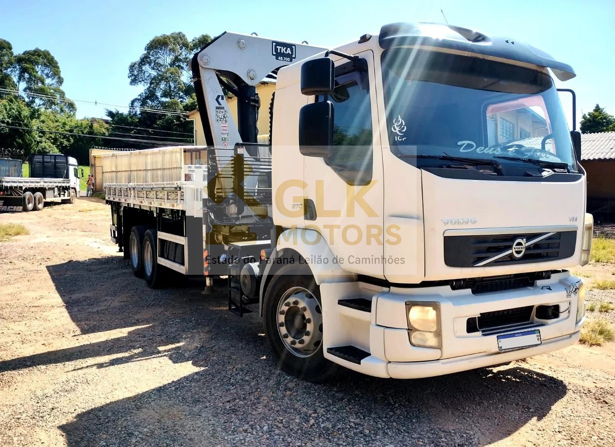 Volvo VM270 6x2 13/13